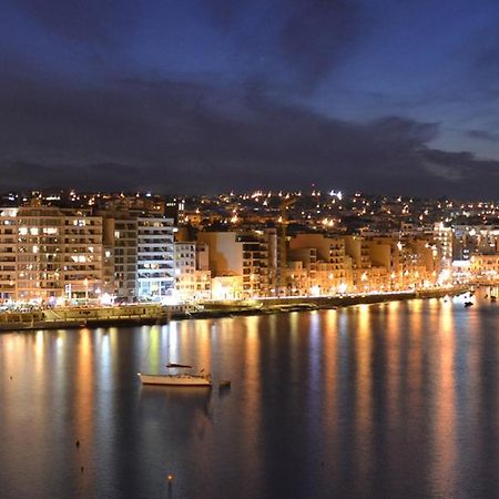 Modern 2Br Apartment In Central St Julian'S سانت جوليان المظهر الخارجي الصورة