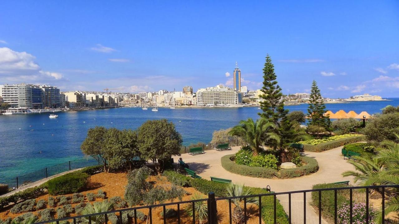 Modern 2Br Apartment In Central St Julian'S سانت جوليان المظهر الخارجي الصورة